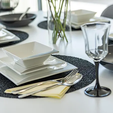 Mika A 5min De La Villa *