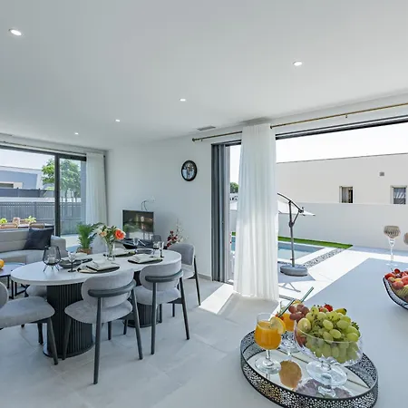 Mika A 5min De La * Sérignan