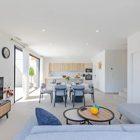 Mika A 5min De La Villa Sérignan