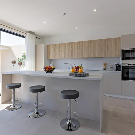 וילה Mika A 5min De La *